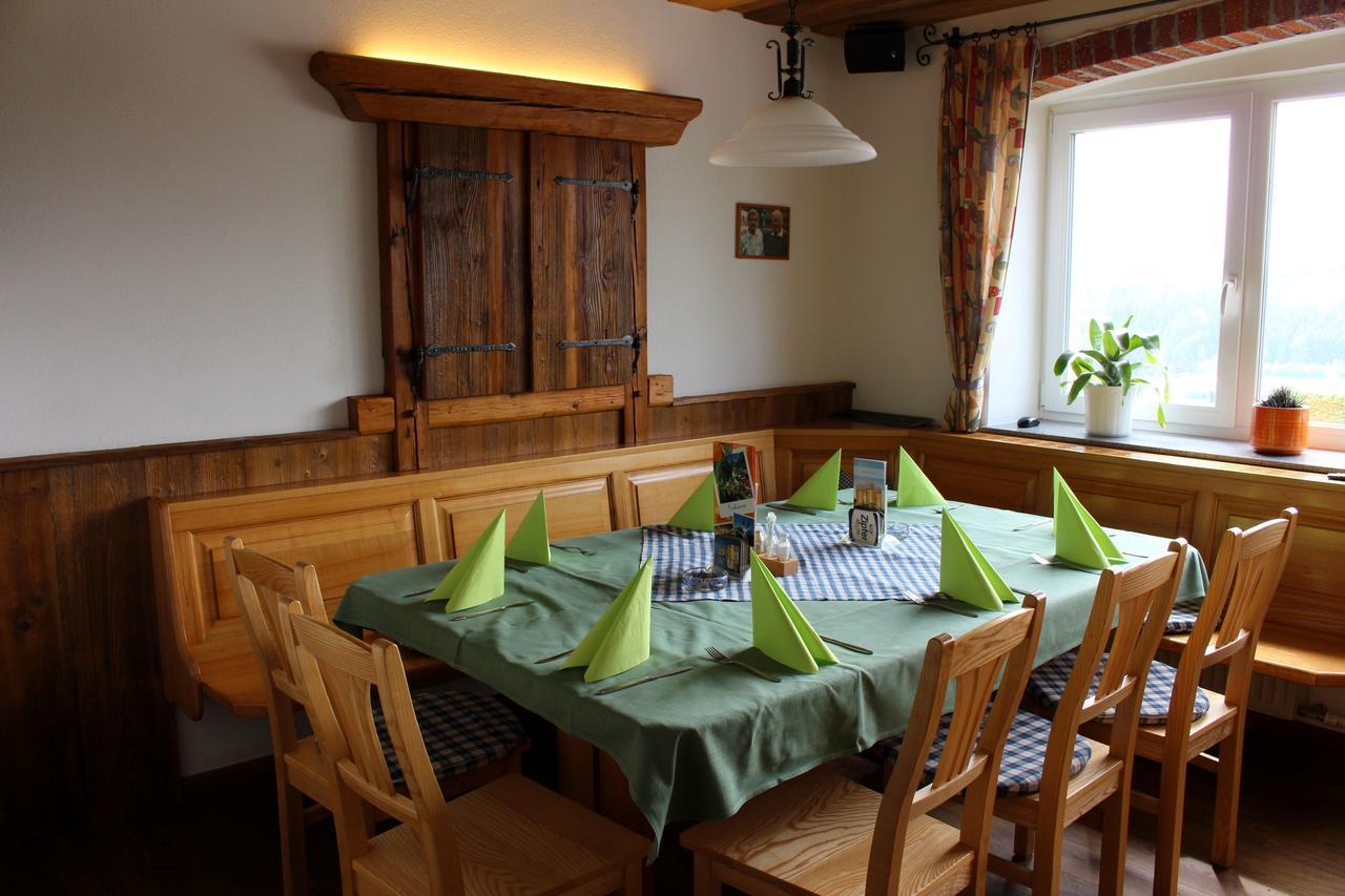 Langs Wirtshaus Hotel Sankt Ulrich im Mühlkreis Buitenkant foto